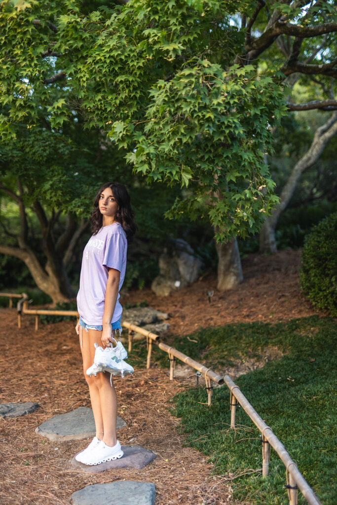 norfolk botanical gardens senior photo session wildflower patch