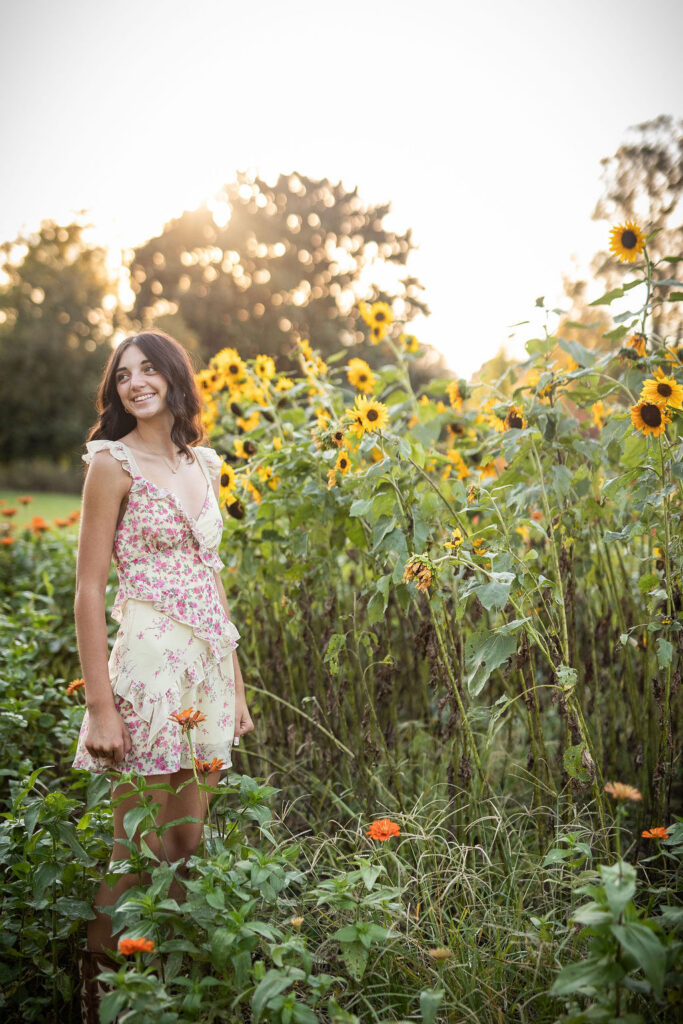 norfolk botanical gardens senior photo session wildflower patch