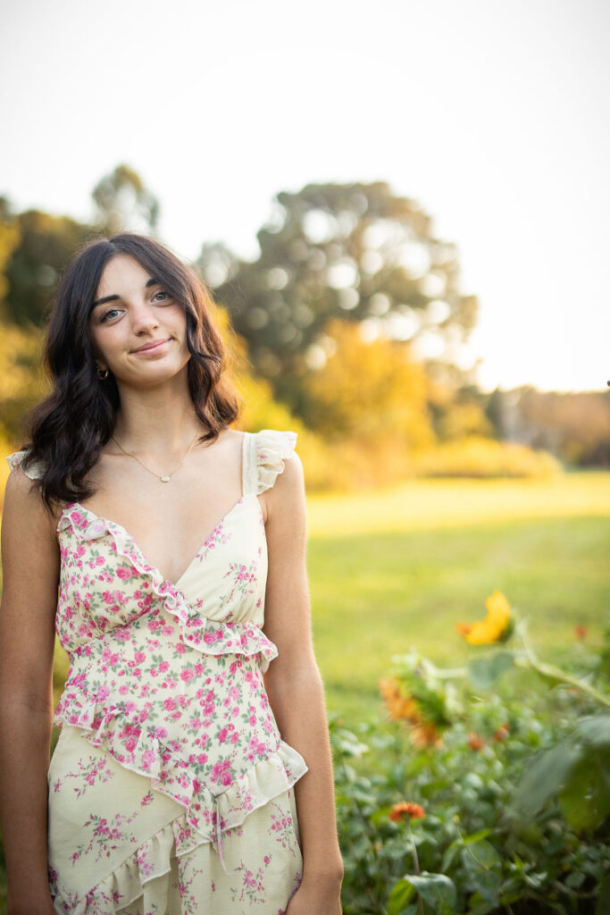 norfolk botanical gardens senior photo session wildflower patch